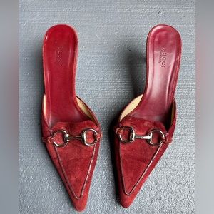 ☆Gucci☆ Vintage Horsebit burgundy Suede Kitten Heels (Mules) 38C (US8)